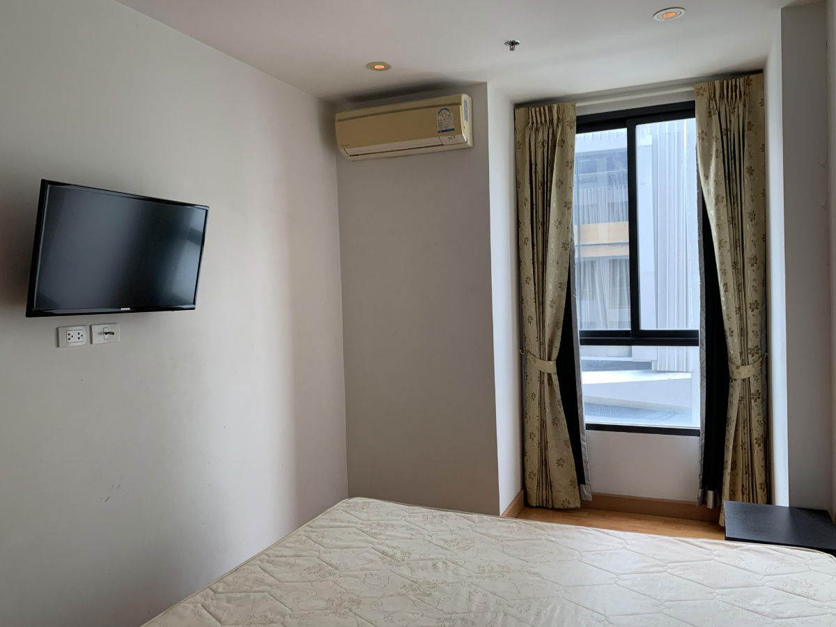 picture For Rent The President Sukhumvit 81 Condo (On Nut) 35 sq.m. 1 Bedroom Next to BTS On Nut 13,000 THB per month - 5/25