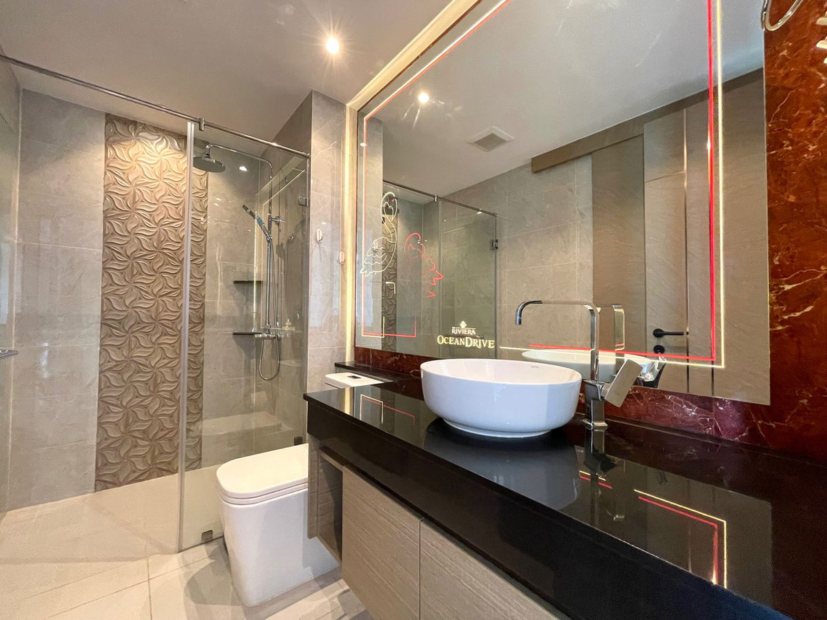 picture For rent The Riviera Ocean Drive Corner room Direct SeaView  - 25/26