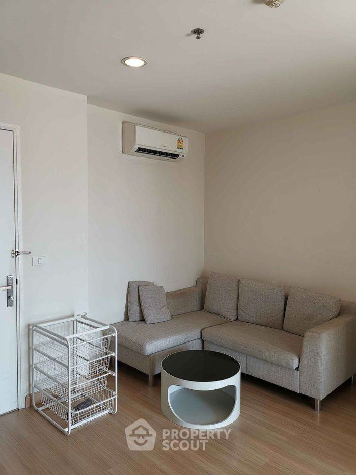 picture 1-BR Condo at Life @ Ladprao 18 near MRT Lat Phrao (ID 829861) - 3/10