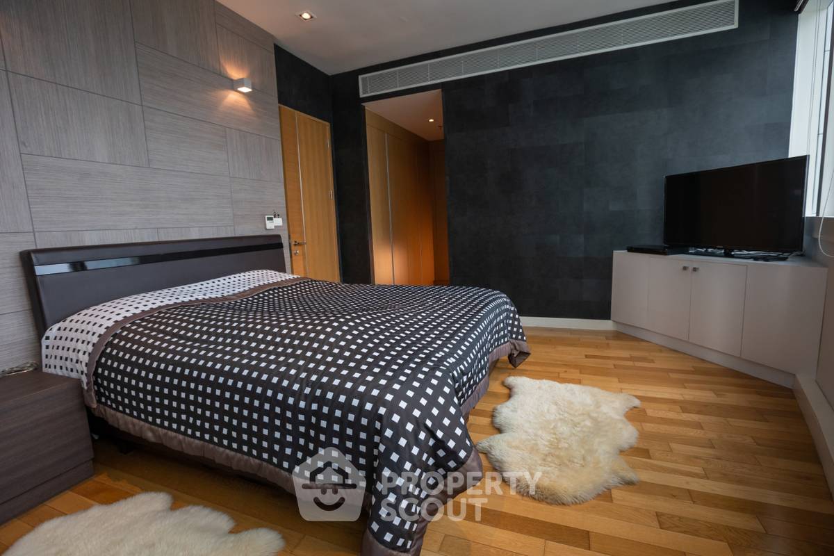 picture 3-BR Condo at Millennium Residence @ Sukhumvit Condominium near BTS Phrom Phong (ID 890244) - 4/9