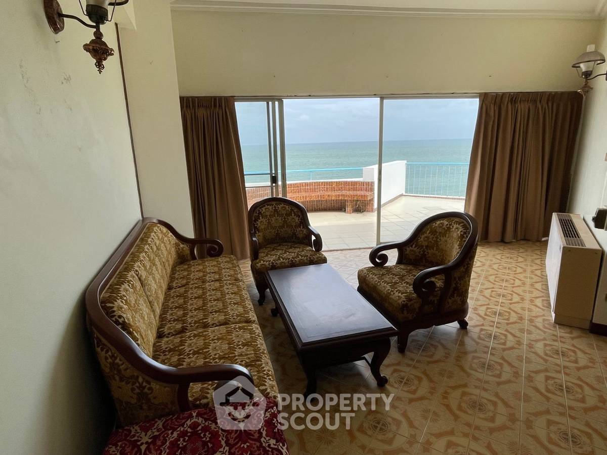picture 2-BR Condo at Siam Penthouse 3 Condominium close to Sanctuary of Truth (ID 1495087) - 1/12
