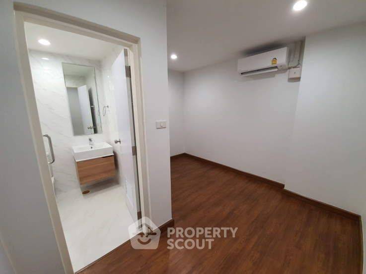 รูป คอนโด 2-ห้องนอน ที่ พระราม 6 แมนชั่น คอนโดมิเนียม ใกล้ MRT บางโพ (ID 1725357) - รูปที่ 12/18