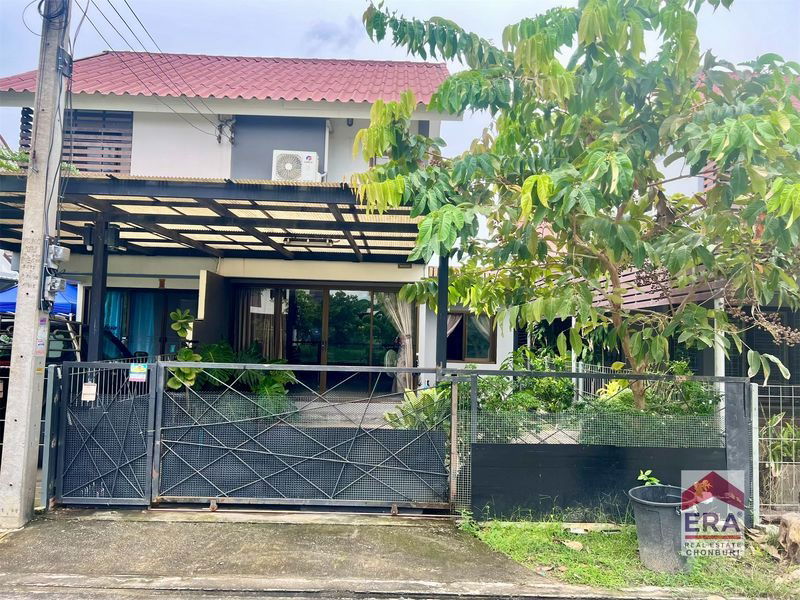 รูป บ้านแฝด ชลบุรี ราคาล้านกว่า โซน เมืองพนัสฯ - รูปที่ 1/11