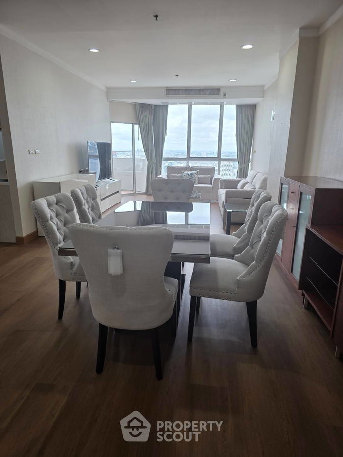 picture 3-BR Condo at The Waterford Diamond Tower Sukhumvit near BTS Phrom Phong (ID 825458) - 10/20