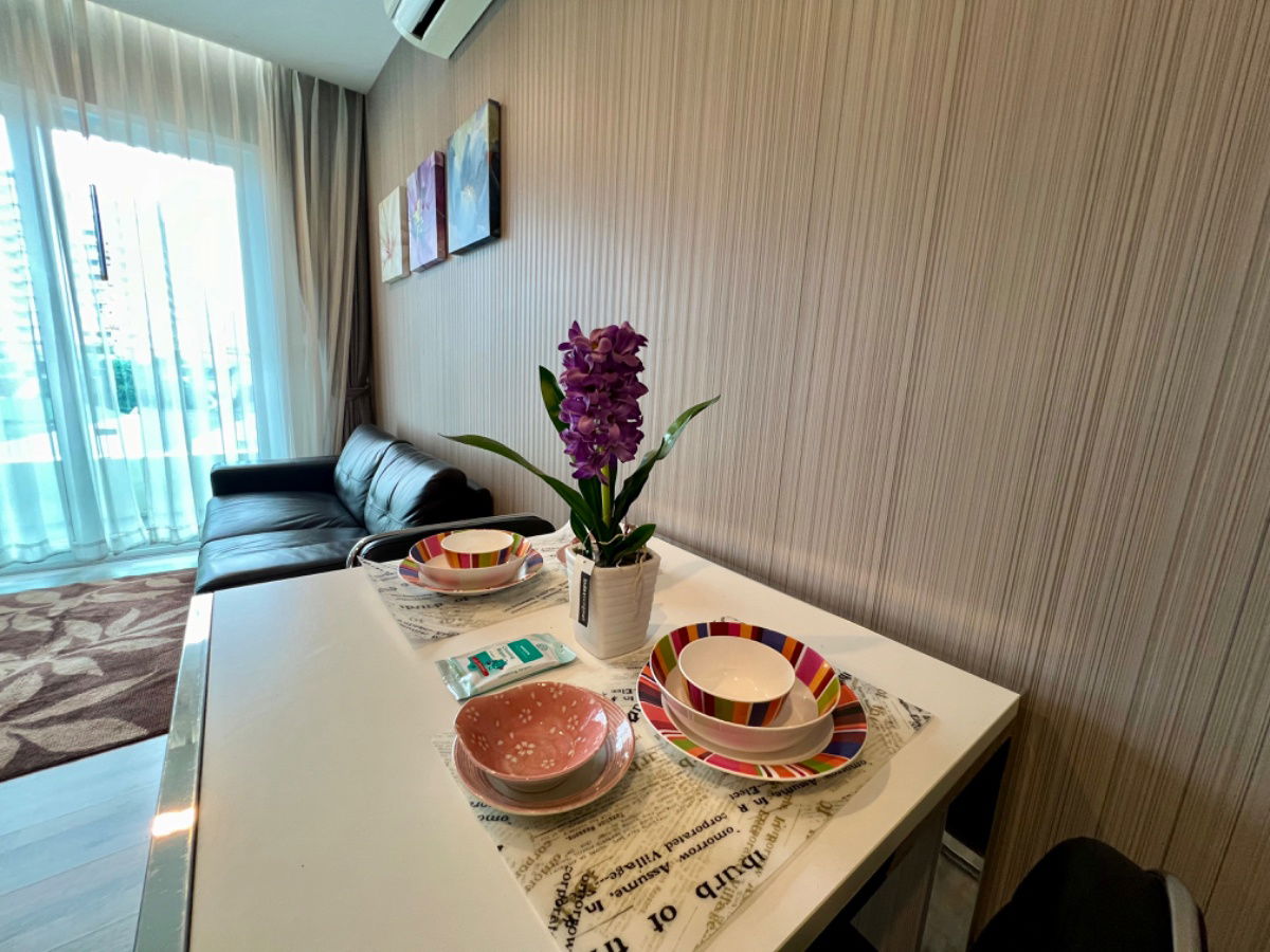 picture 🔥 Room for RENT! at Prime Square Condominium  in Nimman area (Corner Room / Mountain View) - next to Maya Shopping Mall - 5/11