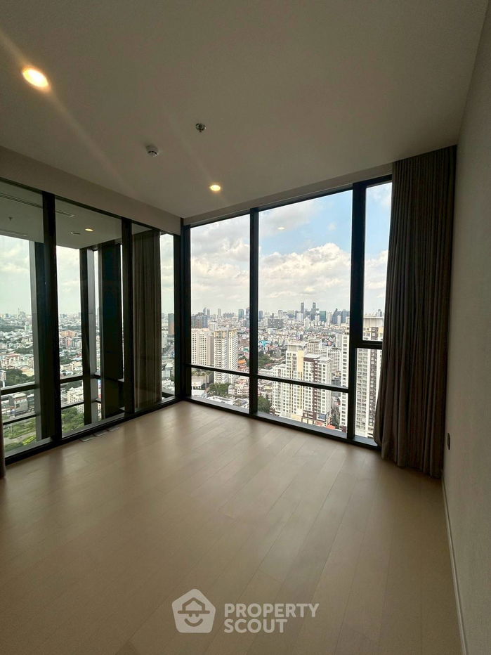 picture 2-BR Condo at The Extro Phayathai–Rangnam near BTS Victory Monument (ID 2306670) - 1/7