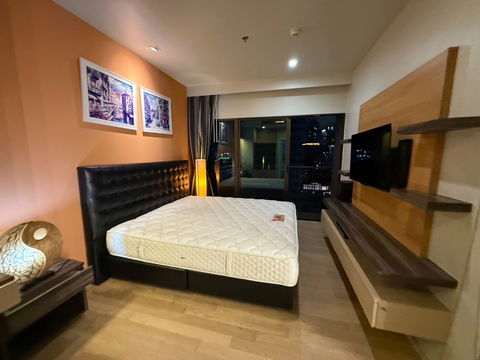 P-41303 Condo for rent Noble Refine fully furnished (Confirm again when visit). 