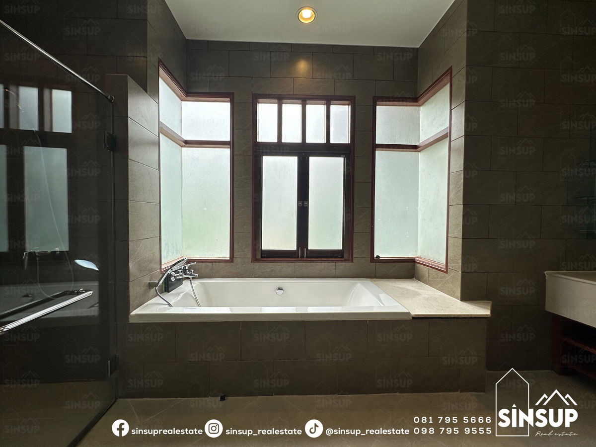 รูป 🏡 ให้เช่า บ้านเดี่ยวหรู สไตล์บาหลี – เอกมัย 10 - รูปที่ 12/44
