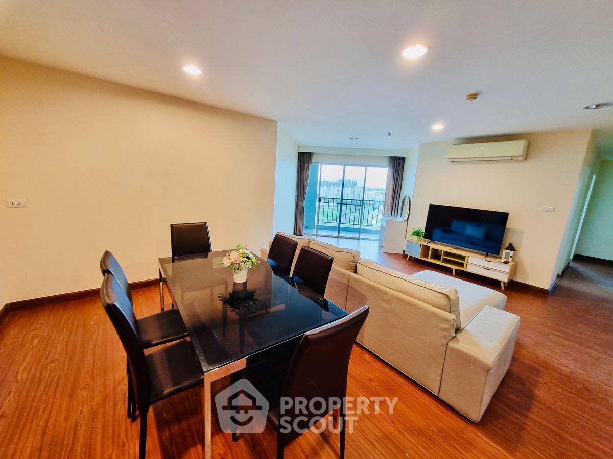 picture 3-BR Condo at Belle Grand Rama 9 near MRT Phra Ram 9 (ID 2303754) - 2/9