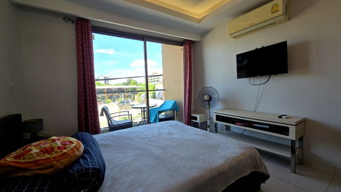 Studio for sale Laguna Beach Resort 2 foreign quota