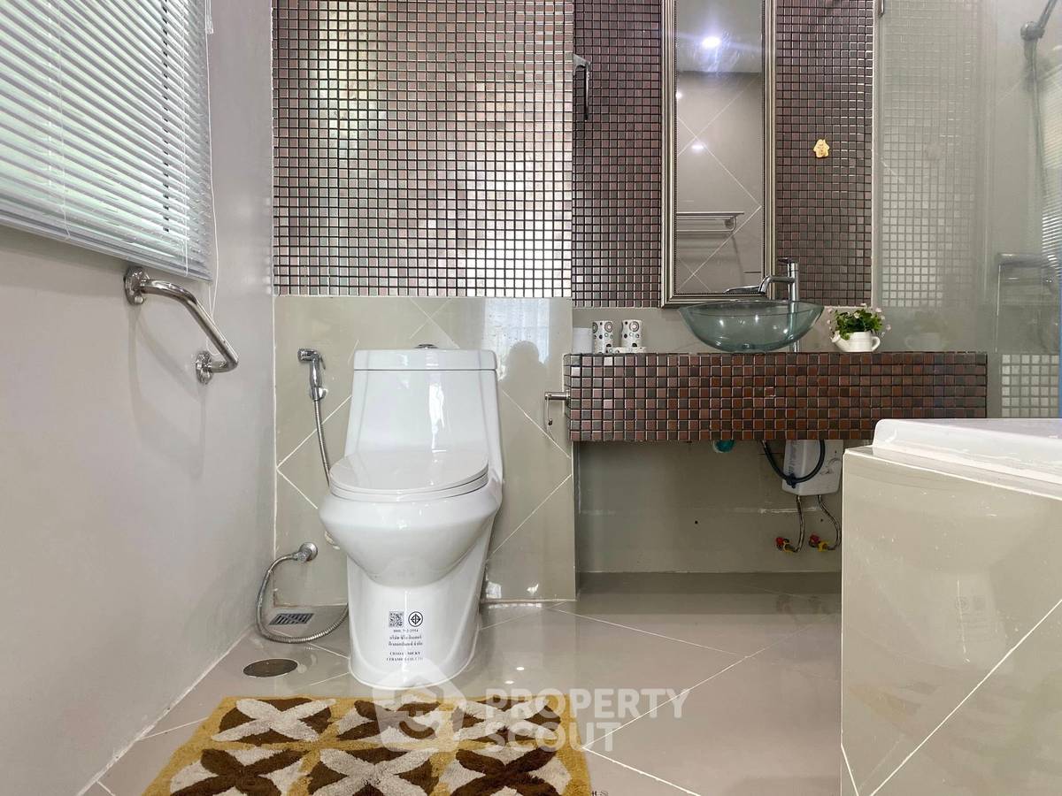 picture 2-BR Condo at Diamond Suites Condominium close to Pattaya South (ID 2307895) - 5/19