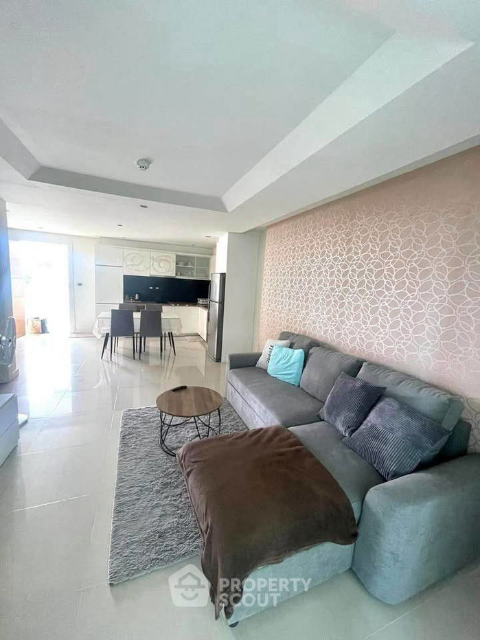 picture 1-BR Condo at Sunset Boulevard Residence close to Phratamnak (ID 2306182) - 2/10