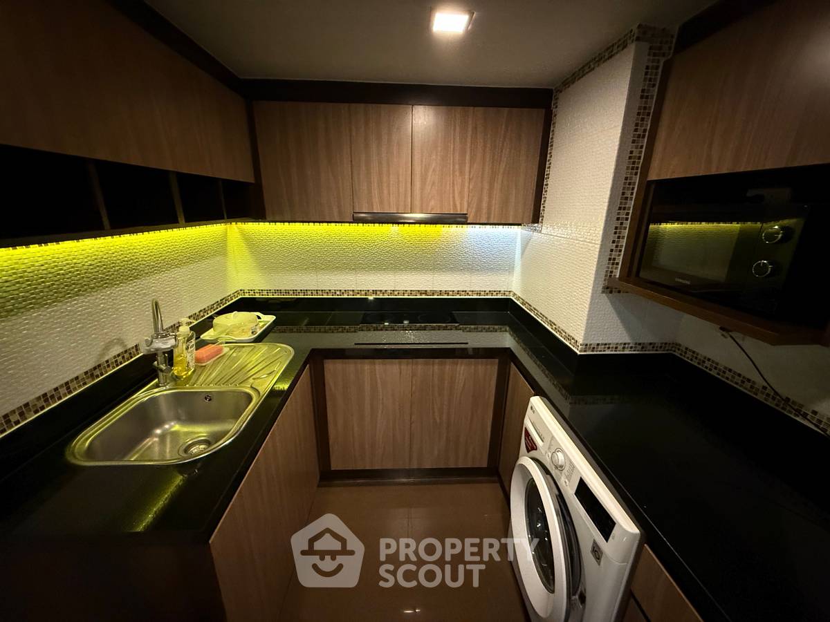 picture 1-BR Condo at Focus Ploenchit near BTS Nana (ID 1891841) - 6/14