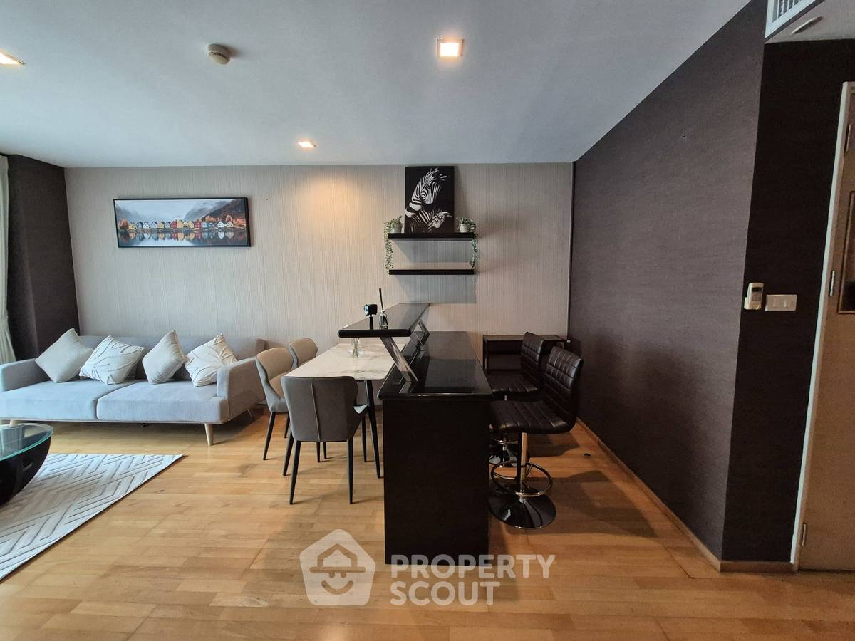 picture 2-BR Condo at Issara @ 42 Sukhumvit Condominium near BTS Ekkamai (ID 2304293) - 8/20