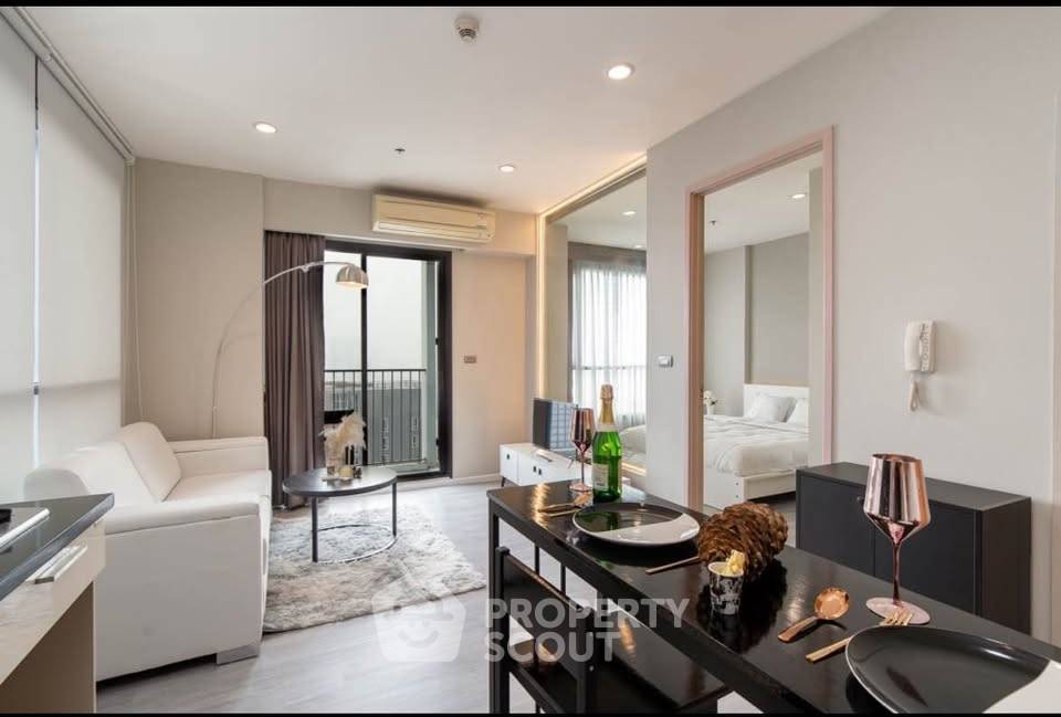 picture 1-BR Condo at Fuse Sathorn-Taksin near BTS Wongwian Yai (ID 2307296) - 2/8