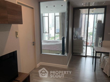 รูปภาพ 1-BR Condo at The Room Bts Wongwianyai near BTS Wongwian Yai (ID 1698822)