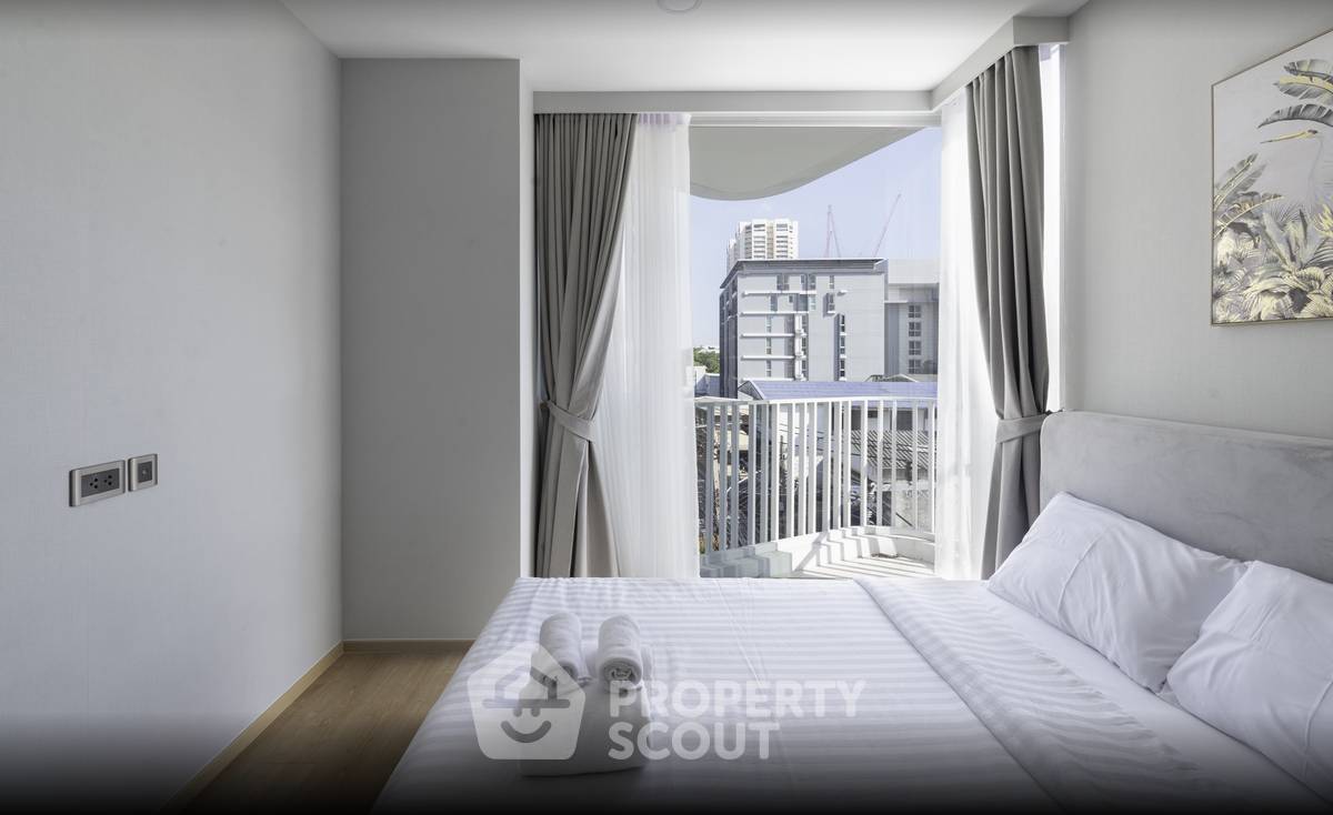 picture 2-BR Condo at Chewathai Residence Thonglor close to Thong Lo (ID 2307276) - 4/9