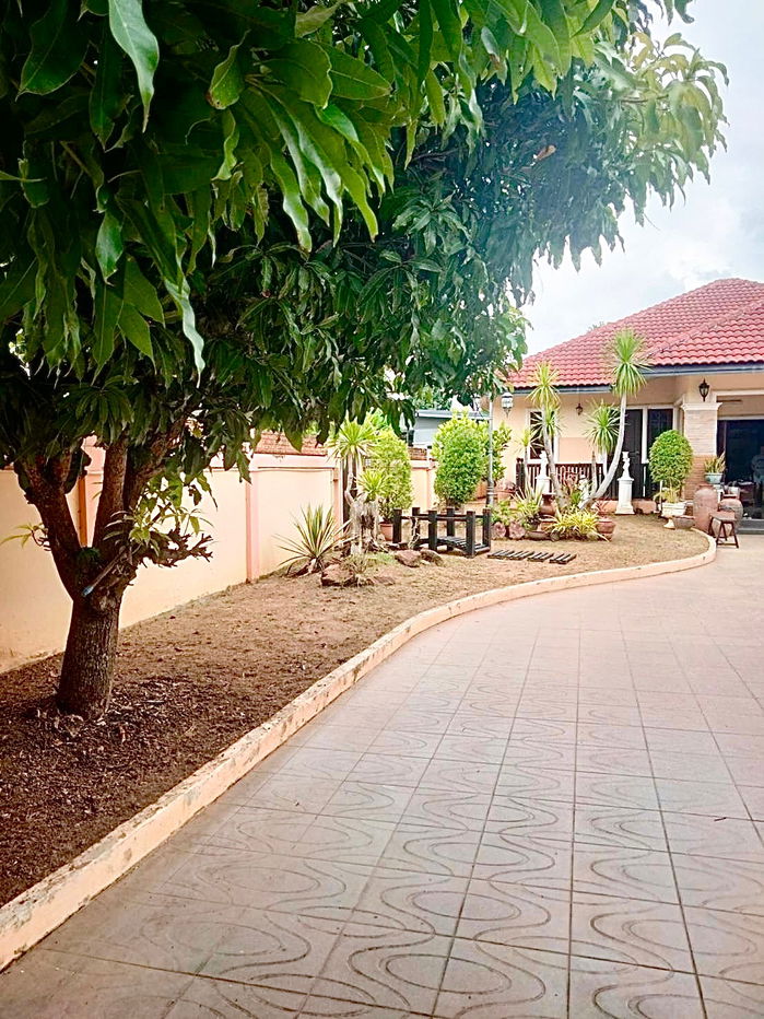 picture House for sale near Doi Saket hospital. Self-built house with strong structure - 2/17