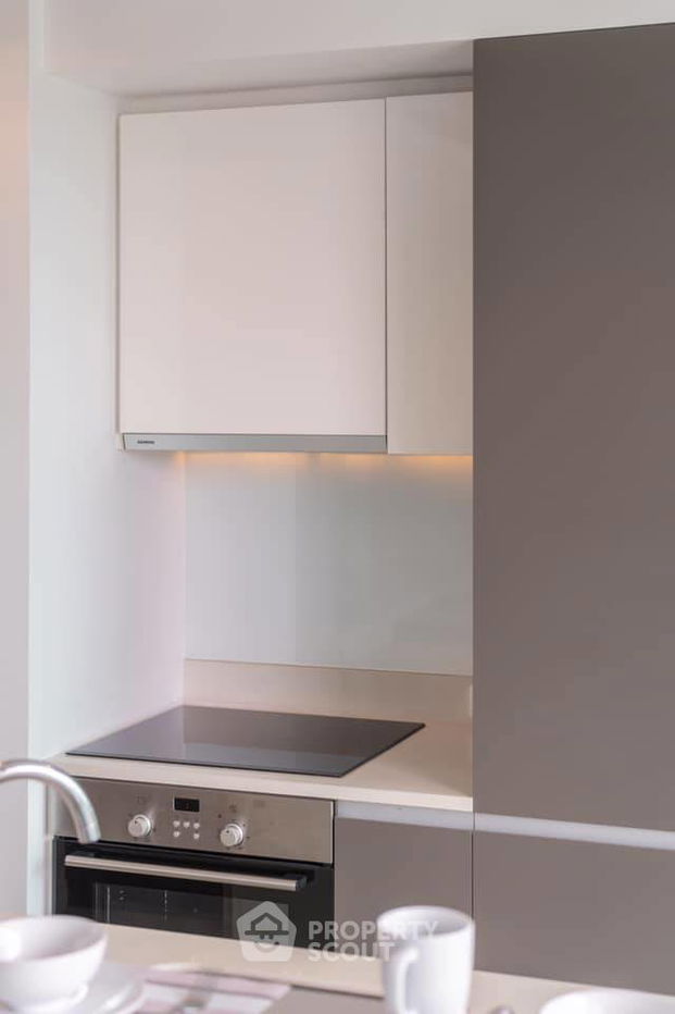 picture 1-BR Condo at The River Condominium near BTS Saphan Taksin (ID 512546) - 6/19