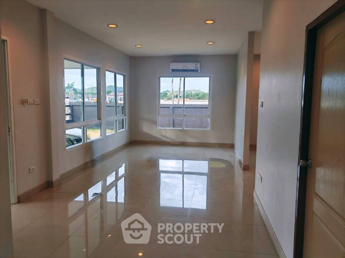 รูป บ้าน 3-ห้องนอน ใน วังก์พง (ID 2307272) - รูปที่ 10/14