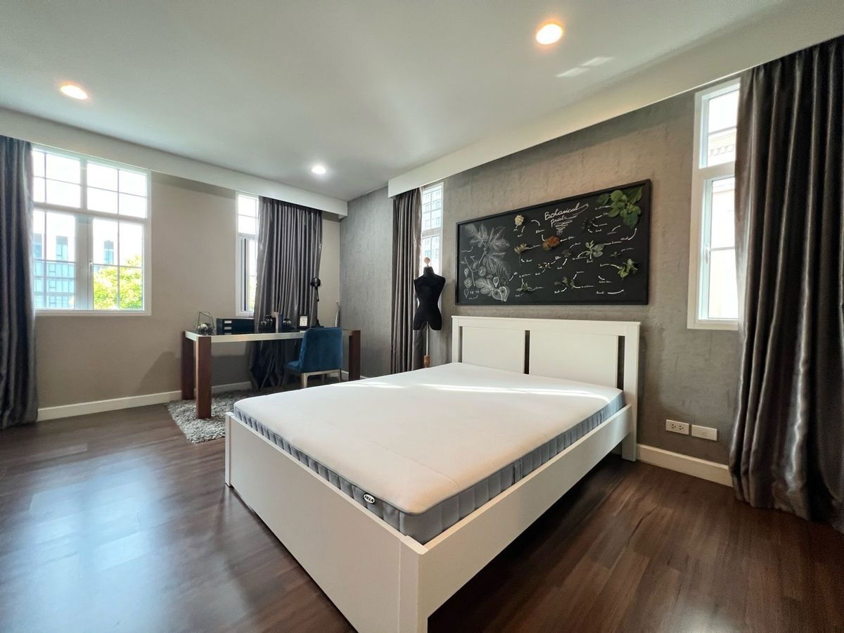 รูป RENT Luxury Garden Square Sukhumvit 77 near Bangkok Prep School ONNut - รูปที่ 12/18