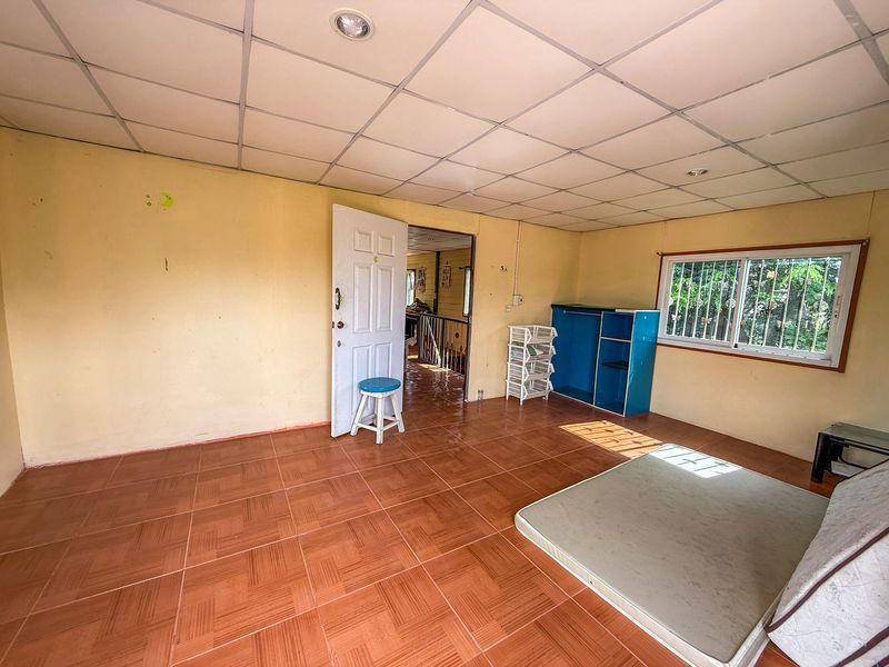 picture Beautiful plot of vacant land for sale with buildings in Suan Suea, Sriracha, Chonburi - 11/20