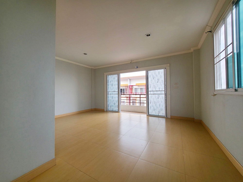 picture Call : 095-250-9015 Ratchathani 10 Village, 3-storey Townhouse, corner unit, next to garden, 49 sq.wa, 3 Beds, 4 Baths - 10/13
