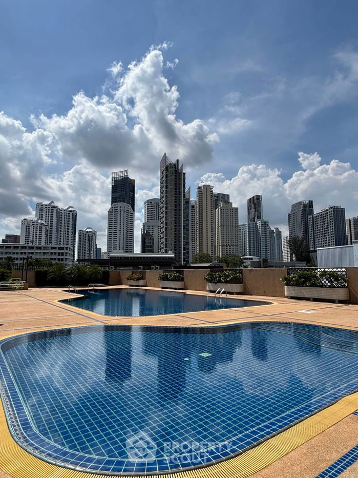 picture 4-BR Condo at Promsuk Condominium near BTS Thong Lor (ID 2307764) - 15/16