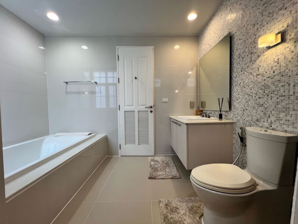 รูป RENT Luxury Garden Square Sukhumvit 77 near Bangkok Prep School ONNut - รูปที่ 18/18