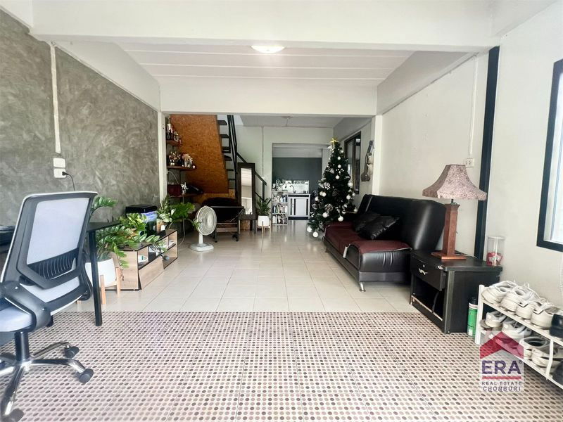 รูป บ้านแฝด ชลบุรี ราคาล้านกว่า โซน เมืองพนัสฯ - รูปที่ 3/11