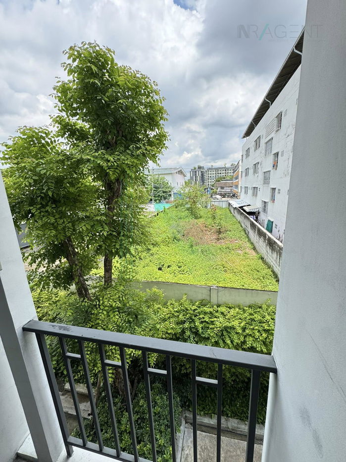 picture For Rent Condo NOTTING HILL SUKHUMVIT 105 Building f, Floor 2,1 bed room, Room size 26 sqm - 4/8