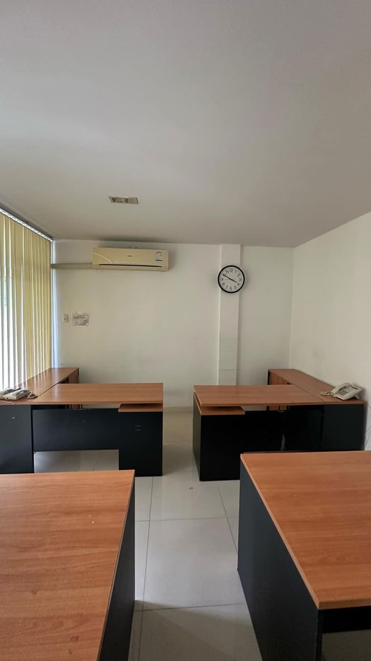 picture For Rent : Townhome Office with Equipment - 3/6