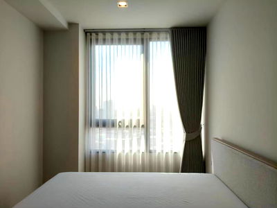 เช่าคอนโด ไอคอนสยาม : For rent : Reference Sathorn - Wongwianyai, New room, 27th  floor, Size 31 Sq.m, Rent 22,000 Baht/Month, Ready to move as of today.Negotiable 