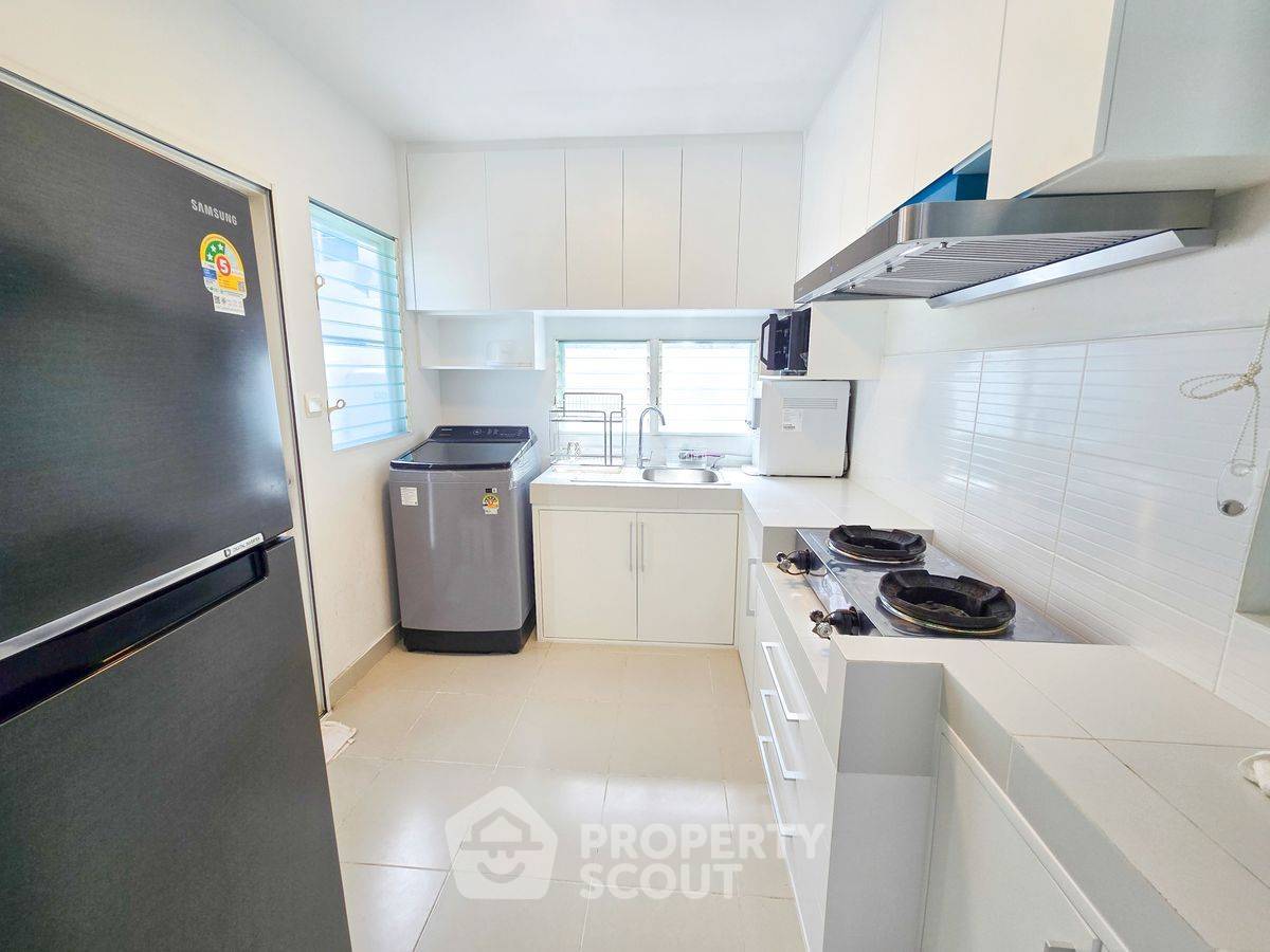 picture 4-BR House at Villaggio 2 Srinakarin-Bangna in Bang Kaeo (ID 2305925) - 6/17