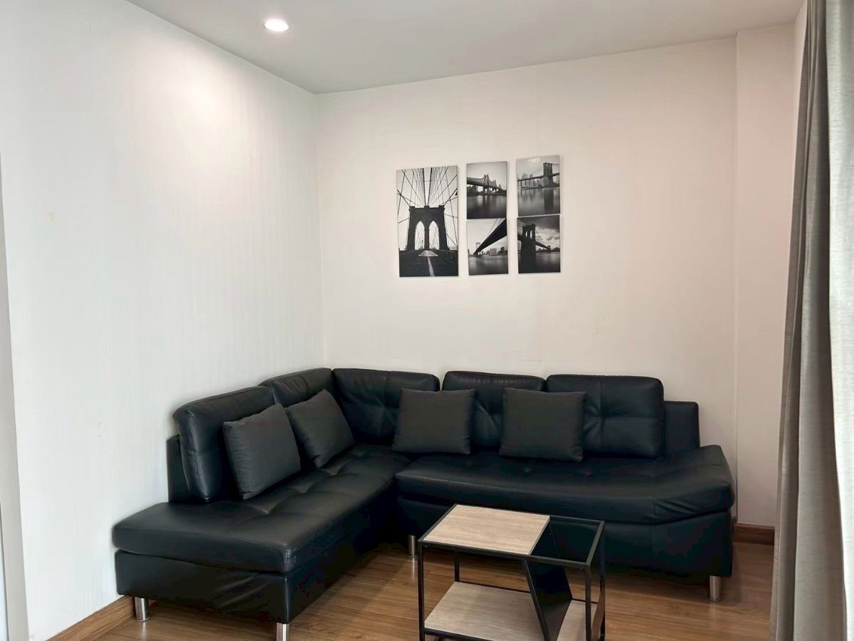 picture Room for rent at Nimmana Condo, swimming pool view, corner room, rent 19,000 baht per month, call065-0084111  Art - 4/14