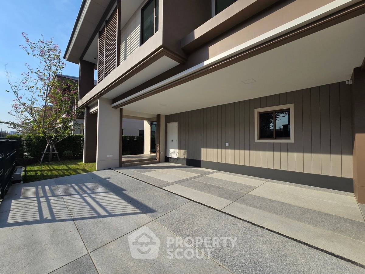 picture 4-BR House at Burasiri Krungthep Kreetha in Hua Mak (ID 2306031) - 3/39