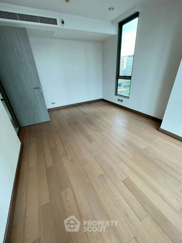 picture 2-BR Condo at Supalai Oriental Sukhumvit 39 near MRT Phetchaburi (ID 2306025) - 3/9
