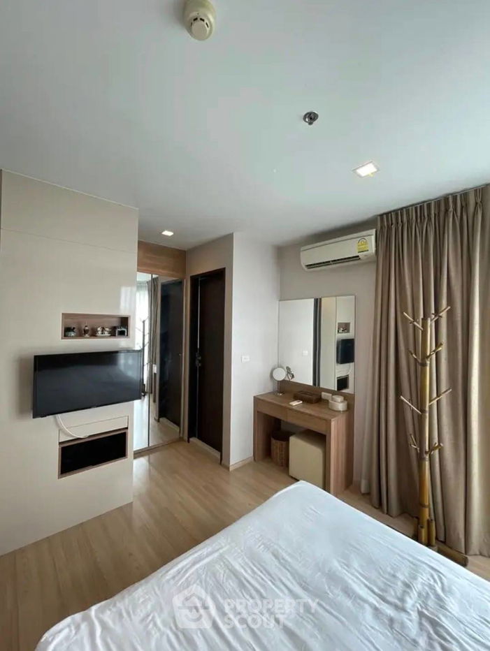 รูป คอนโด 1-ห้องนอน ที่ ริธึ่ม สาทร ใกล้ BTS สะพานตากสิน (ID 1990878) - รูปที่ 6/13