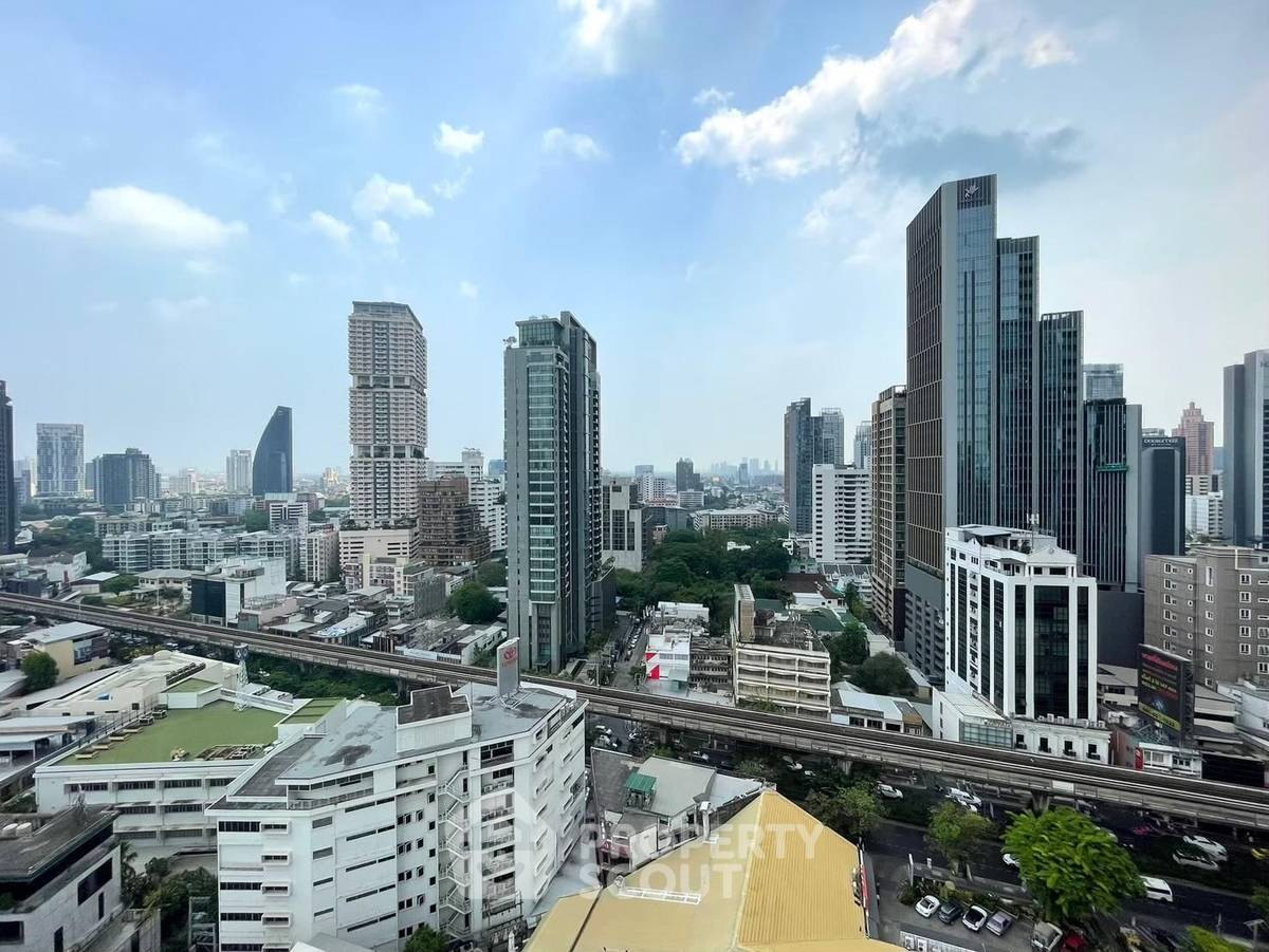 picture 3-BR Condo at Acadamia Grand Tower near BTS Phrom Phong (ID 1822235) - 17/28