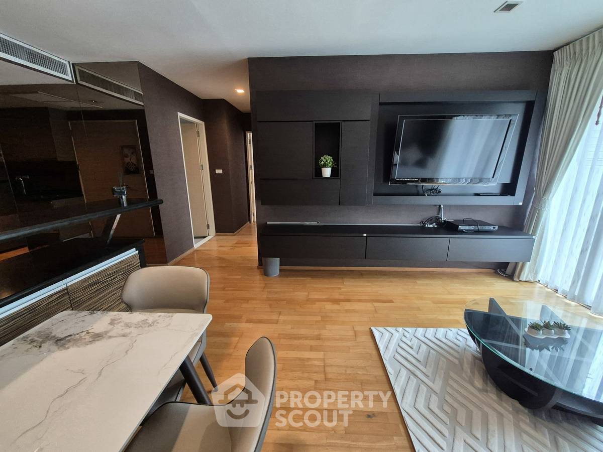picture 2-BR Condo at Issara @ 42 Sukhumvit Condominium near BTS Ekkamai (ID 2304293) - 4/20