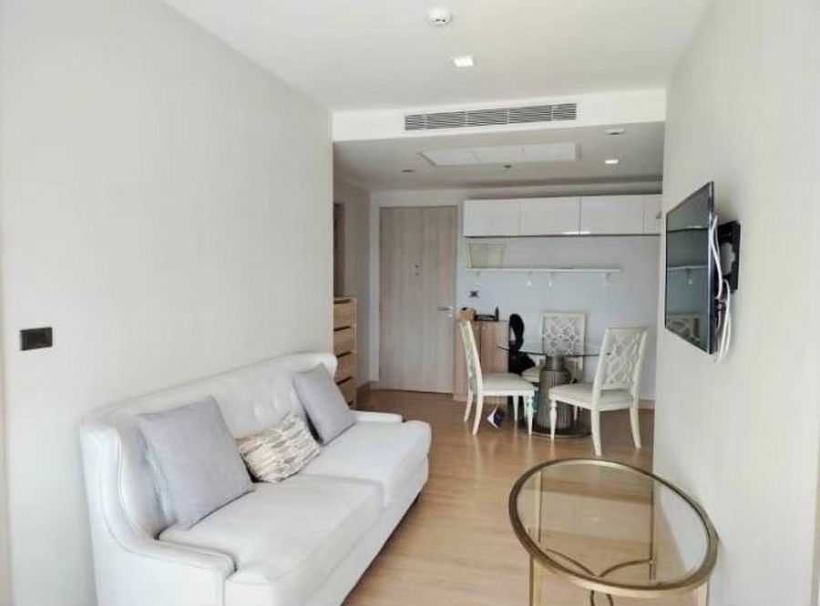 รูป Call : 098-632-2894 Infinity One Condo ติดเซ็นทรัล ชลบุรี ขนาด 55 ตารางเมตร 2 ห้องนอน 2 ห้องน้ำ ชั้น21 วิวเมือง มองเห็นทะเล ตกแต่งครบ - รูปที่ 3/14