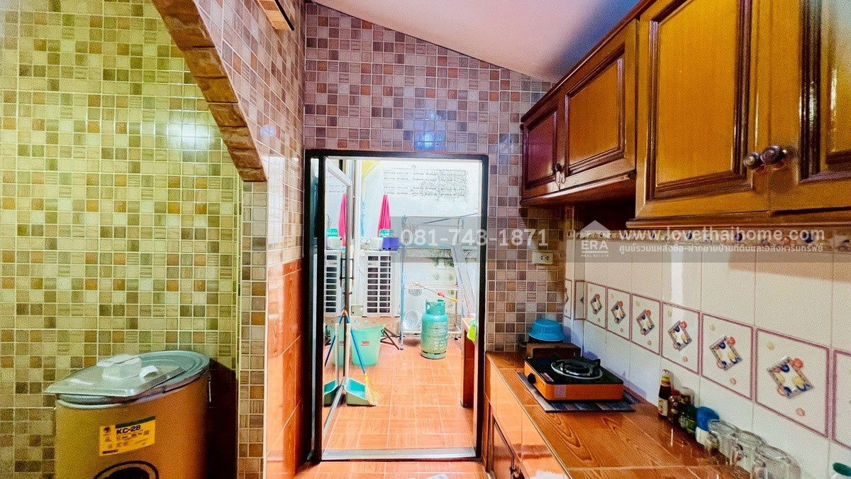รูป ขายทาวน์เฮ้าส์ 2 ชั้น รังสิต-นครนายก64 หมู่บ้านชมฟ้า-วรางกูล คลอง2 แต่งสวยคุ้มเกินราคาขาย พื้นที่ 27 ตรว. หลังใหญ่ ขายต่ำกว่าราคาตลาด - รูปที่ 10/15