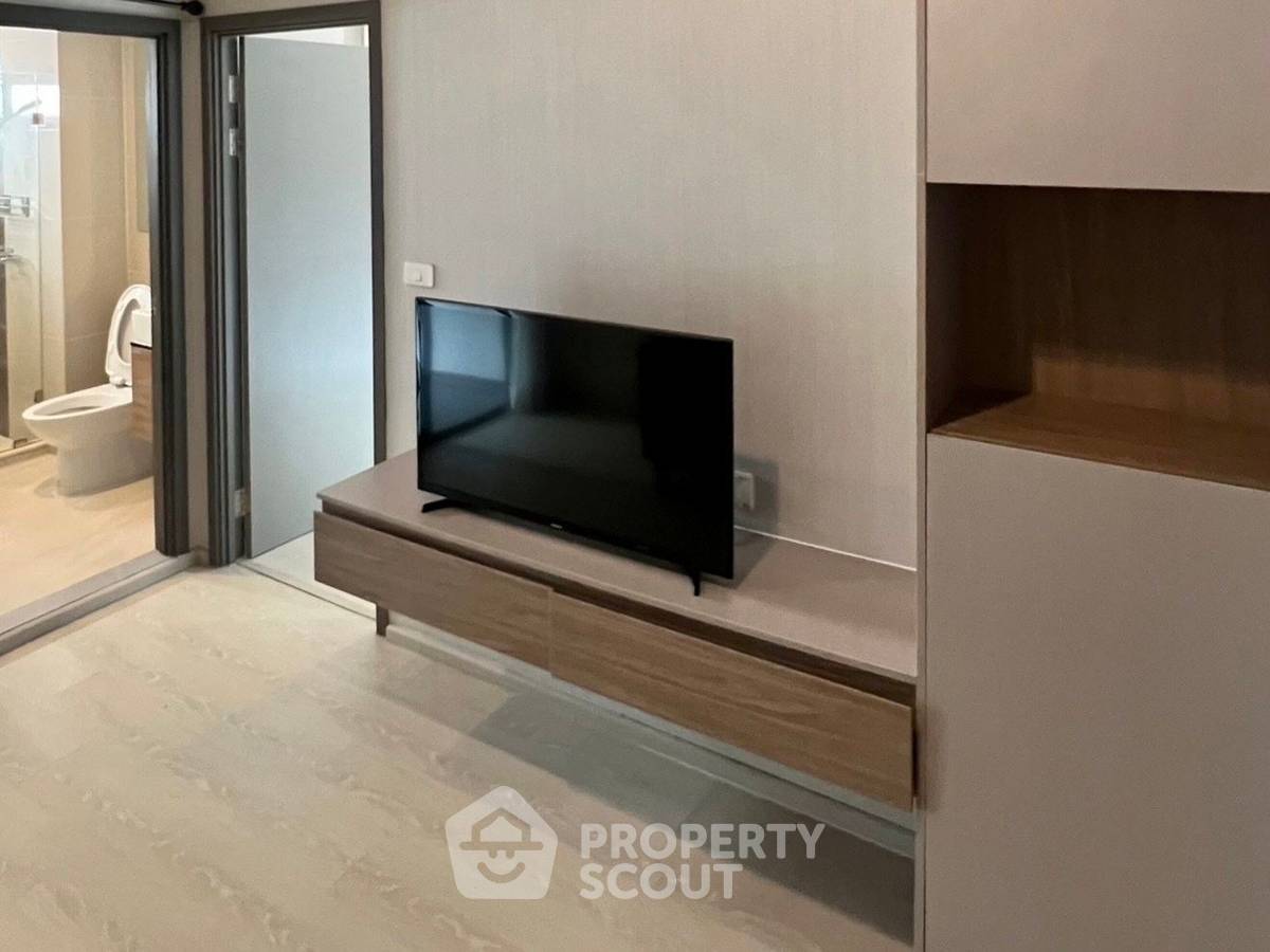 picture 1-BR Condo at Ideo Thaphra Interchange near MRT Tha Phra (ID 2305414) - 1/7