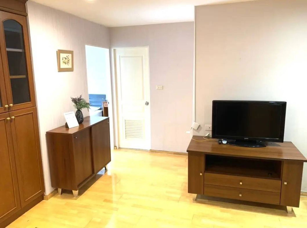 picture The Waterford Diamond Sukhumvit 30/1 – 2 Bedrooms, 5 Min to BTS Thonglor, Rent 28,000 THB/Month, Free Cleaning Twice Weekly - 4/19