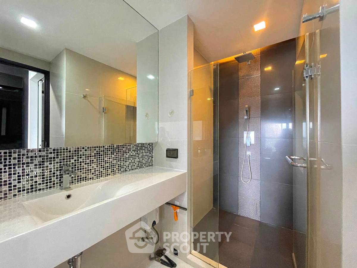 picture 1-BR Condo at Rhythm Sukhumvit 44/1 near BTS Phra Khanong (ID 2306410) - 11/13