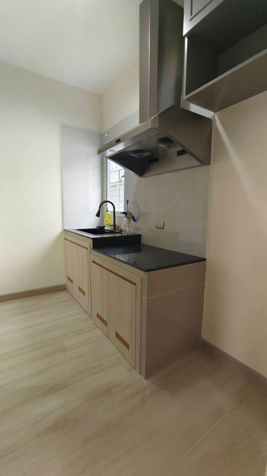 picture For rent: Perfect Place Wongwaen Ramkhamhaeng - 12/22