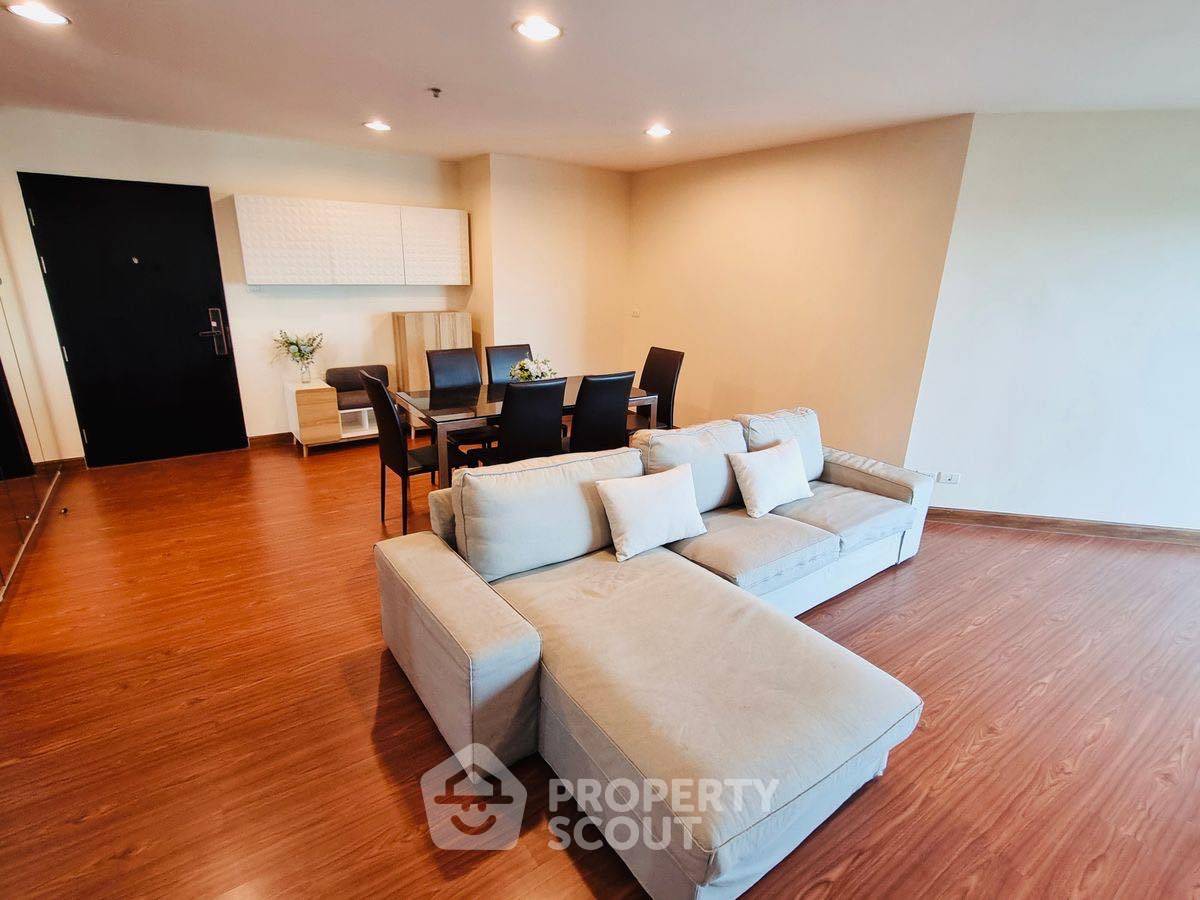 picture 3-BR Condo at Belle Grand Rama 9 near MRT Phra Ram 9 (ID 2303754) - 3/9