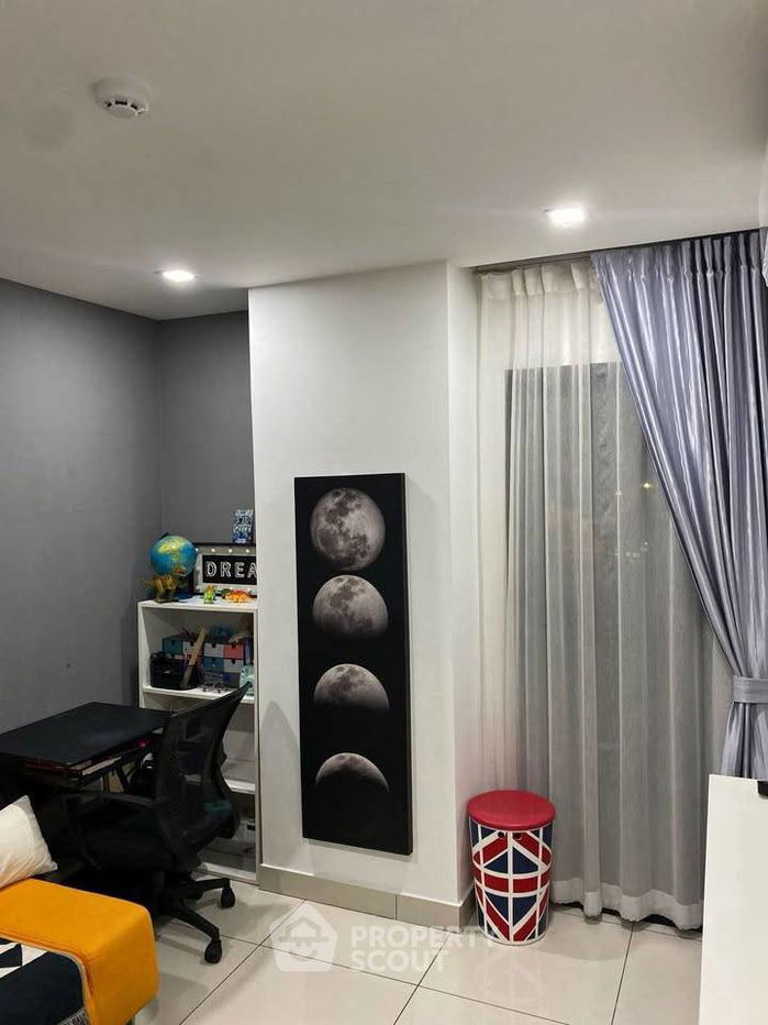 picture 2-BR Condo at Siam Oriental Plaza close to Phratamnak (ID 2305656) - 8/19