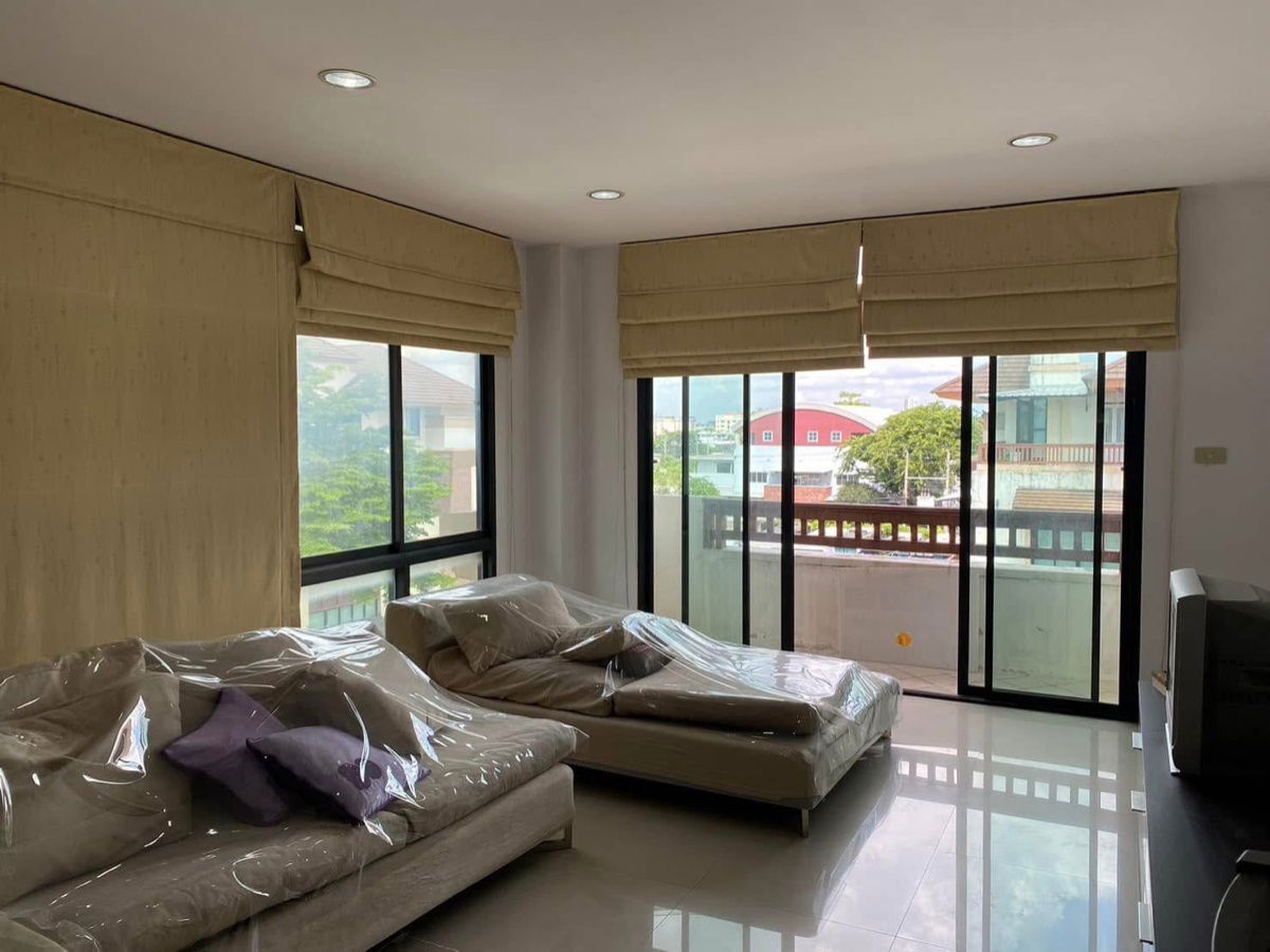 รูป ให้เช่า Home Office 4 ชั้น รีเจ้น รัชดา เหม่งจ๋าย ใกล้ SISB School - รูปที่ 2/17