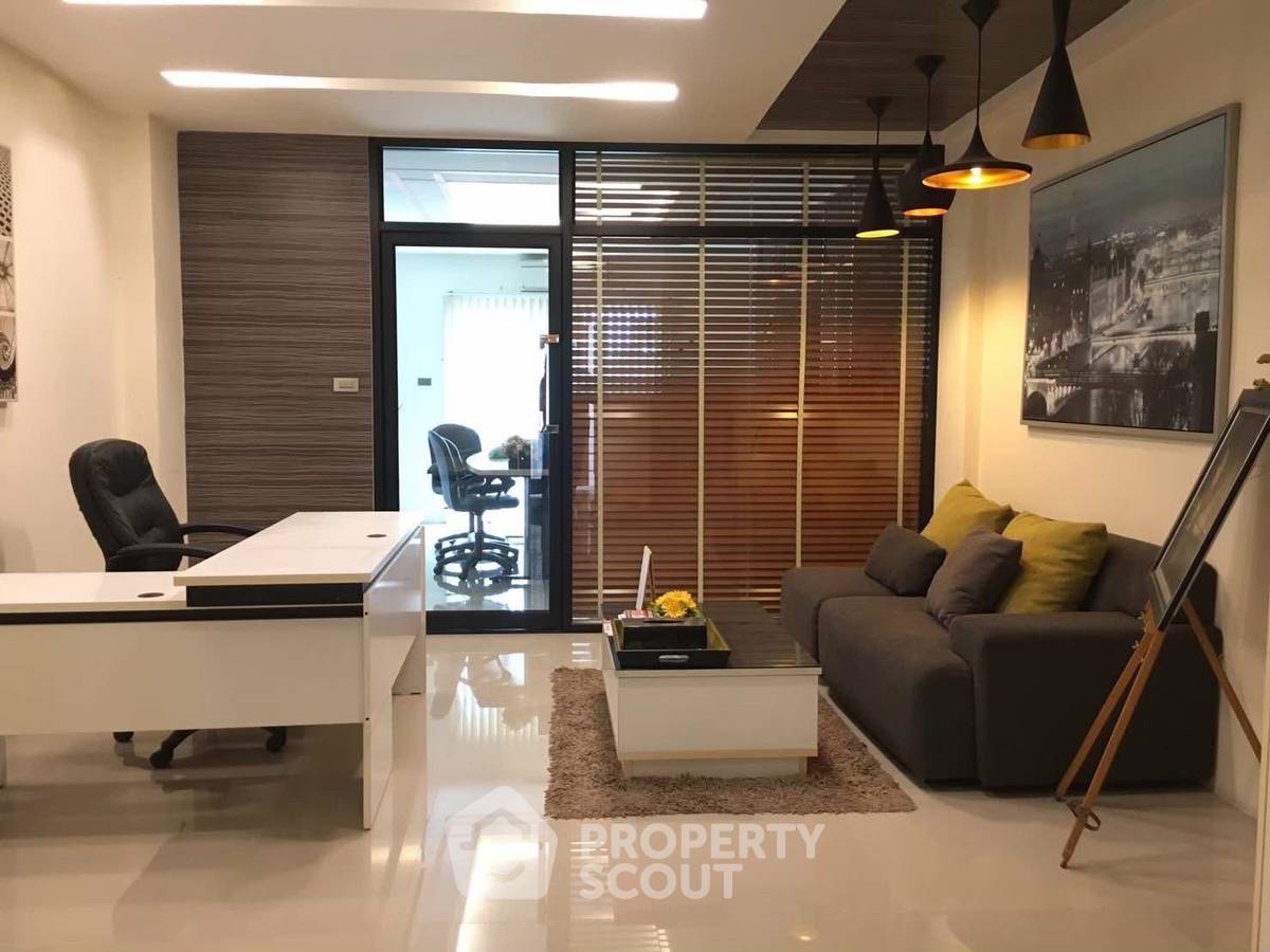 รูป คอนโด 1-ห้องนอน ที่ แกรนด์ อเวนิว พัทยา ใกล้ พัทยาใต้ (ID 2304071) - รูปที่ 1/8